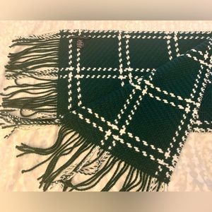 Banana Republic wool cashmere scarf